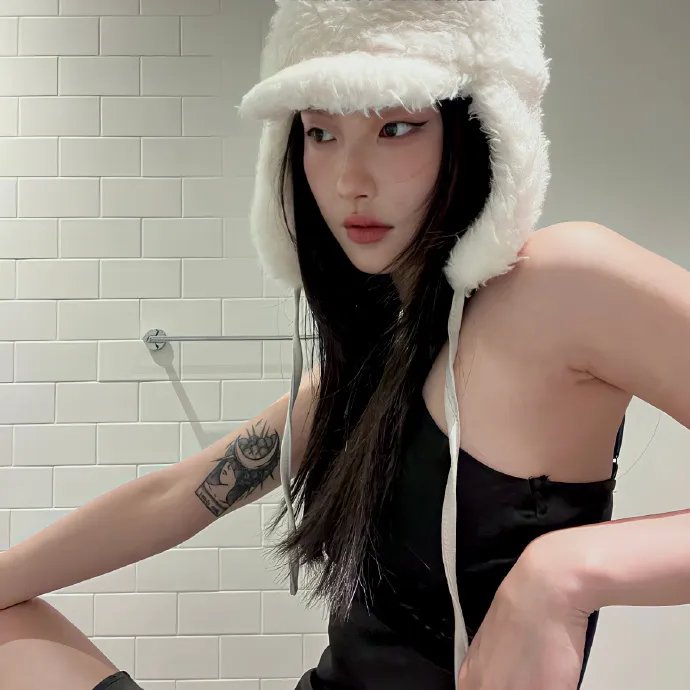 恶魔与少女 海报